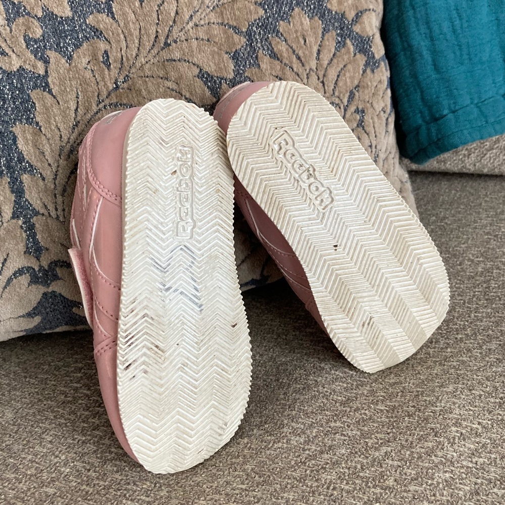 Pink Reebok Shoes - Picture 5 of 5